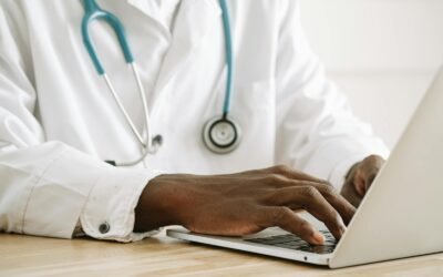Erfolgreiche Arztpraxis-Website gestalten: Tipps & Schlüsselkomponenten